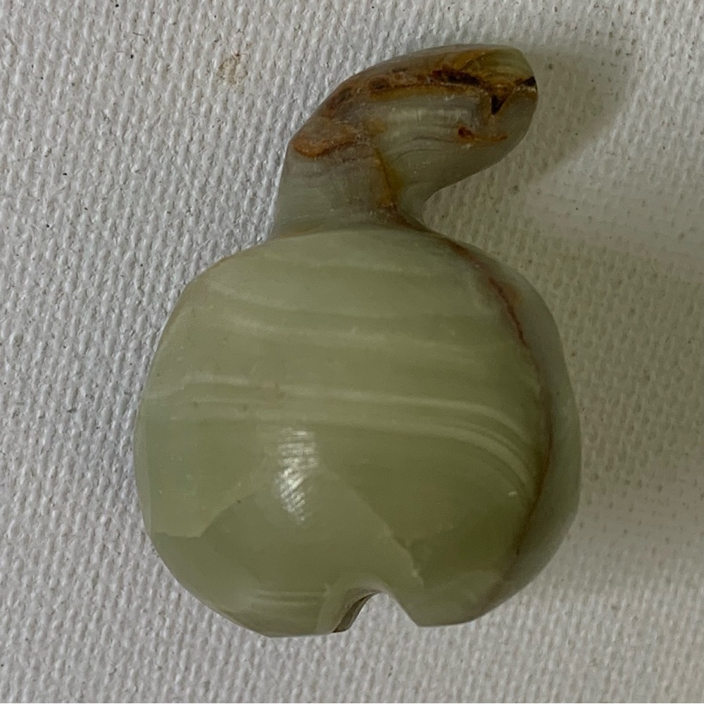 Natural Polished Afghan Jade Fruit Carving Green Onyx Crystal Carved Gourd 1.5" - Picture 13 of 16